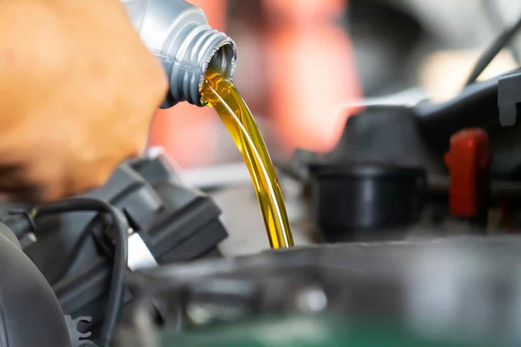 Caratteristiche dell’olio motore dell'auto