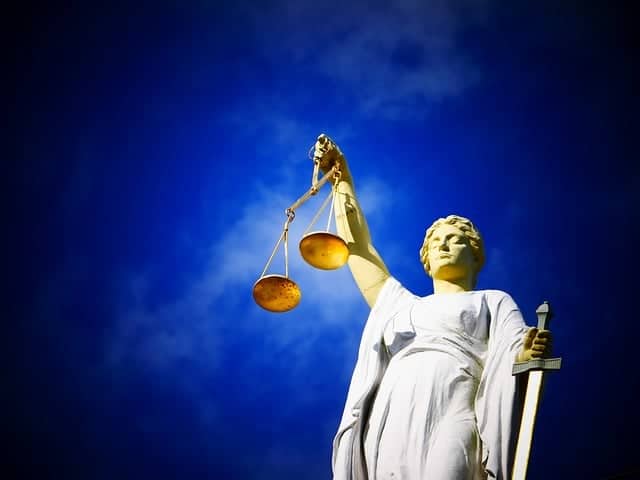 Intrighi di denaro e giustizia: l'Avvocato Penalista di Torino di fronte al peculato