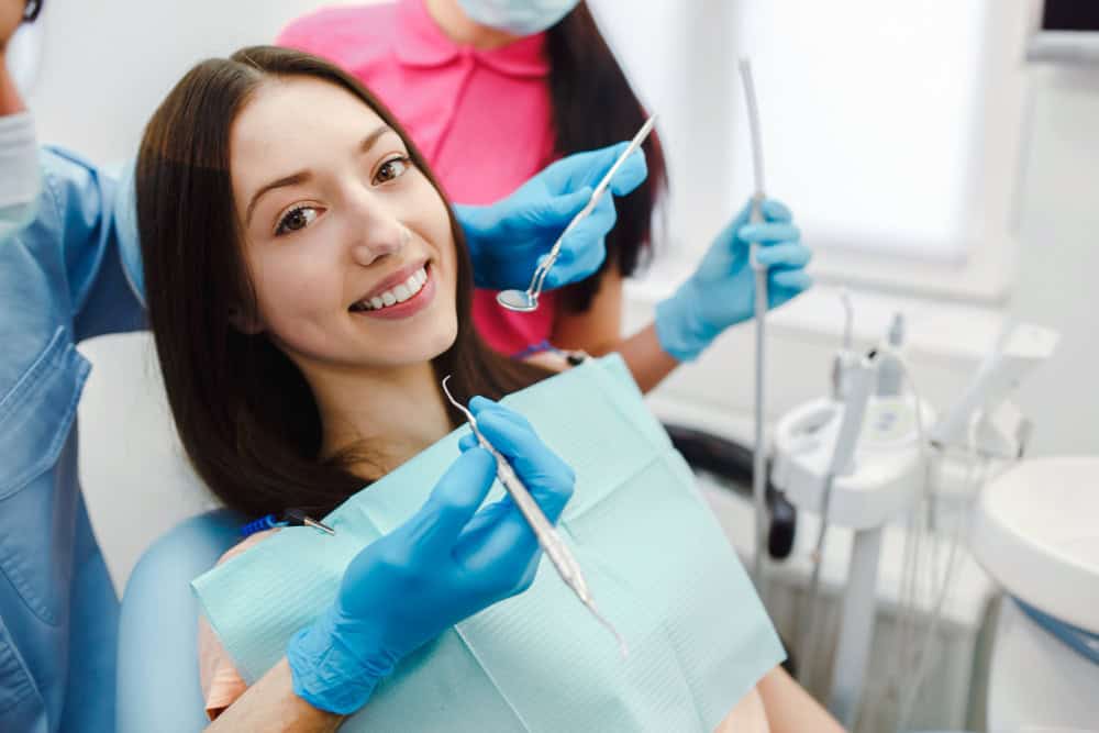 La tecnologia dietro gli impianti dentali: un'analisi dettagliata