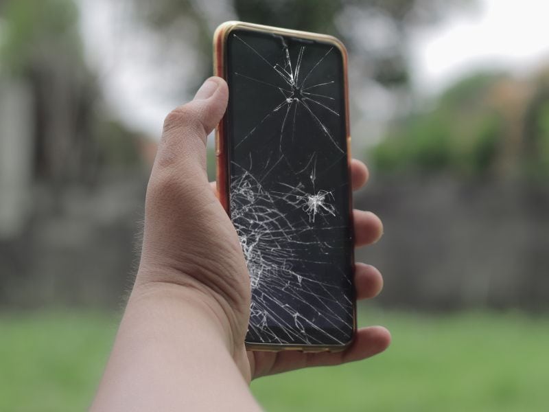 Aggiustare lo schermo di un cellulare Soluzioni pratiche